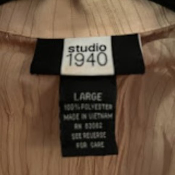 Shimmering Gold Studio 1940 Sleeveless Top Size Large - Picture 7 of 7